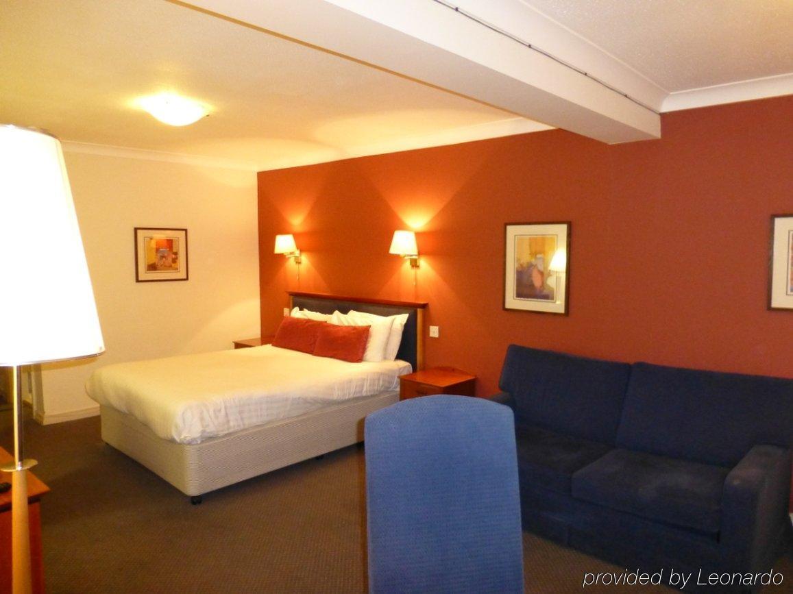 Waterloo Hotel Crowthorne Εξωτερικό φωτογραφία