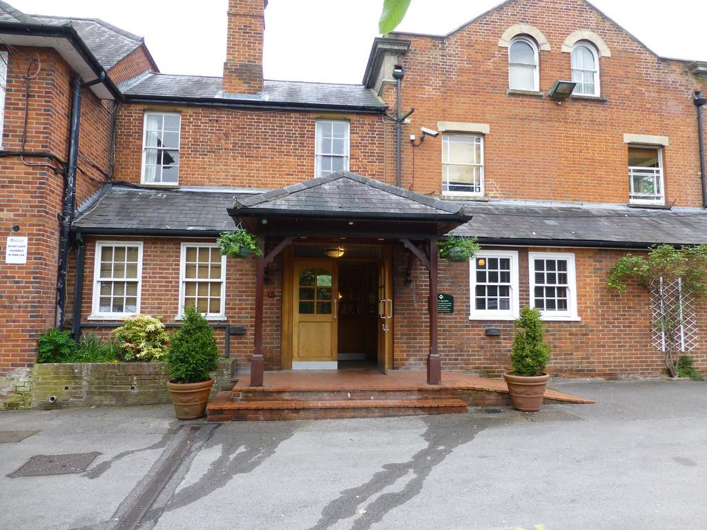 Waterloo Hotel Crowthorne Εξωτερικό φωτογραφία